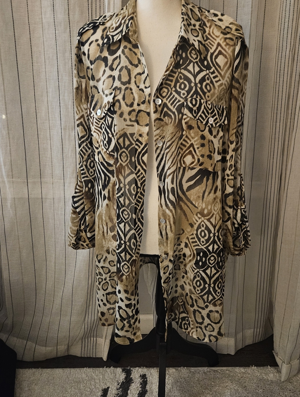 Ruby Rd. Animal Print Shell in Black and Tan - Picture 3 of 6